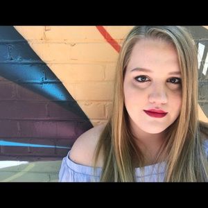 Meet your Posher, Maecy